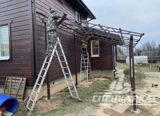 Навес примыкающий к дому для парковки одного автомобиля №69 1748