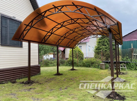 Навес из поликарбоната для машины на дачу №24 1308