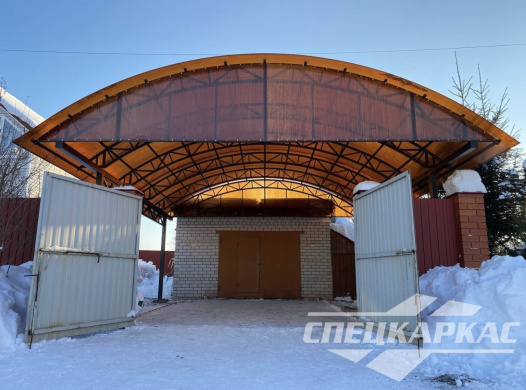 Арочный навес из поликарбоната для парковки двух автомобилей №7 (с фронтоном из поликарбрната) 1135