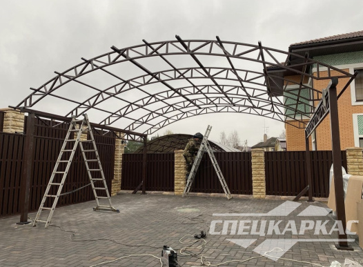 Навес на две машины из поликарбоната усиленный №77 1829