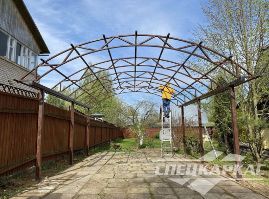 Усиленный навес из поликарбоната для парковки одного автомобиля №29 1352