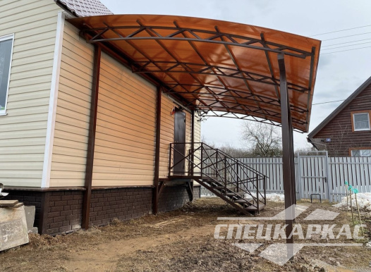 Навес из поликарбонта к дому | Примыкающий навес из поликарбоната над входом в дом №41 1475
