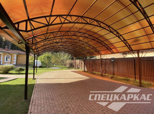 Навес из поликарбоната на 4 автомобиля №52 1581
