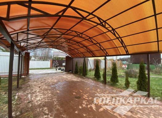 Навес из поликарбоната над парковочным местом №63 1693