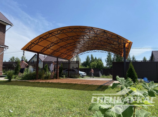 Усиленный металлический навес из поликарбоната для автомобилей №19 1257