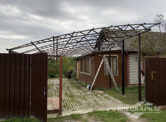 Односкатный навес из поликарбоната для автомобилей №95 3