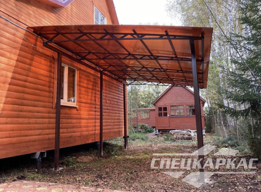 Навес для автомобиля к дому из поликарбоната №86 1921