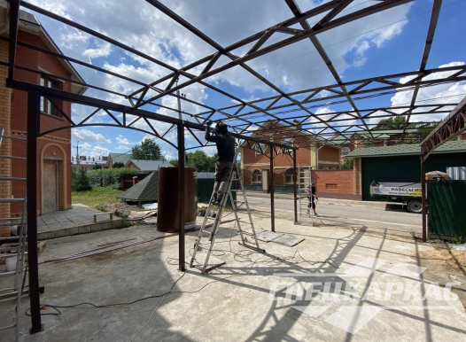 Односкатный навес из поликарбоната для парковки двух автомобилей №23 1294