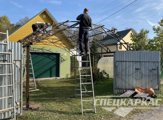 Навес из поликарбоната перед гаражом №82 1876