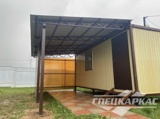 Навес из профнастила к дому №31 1379