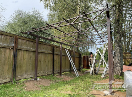 Прямой односкатный навес из поликарбоната для машины №97 2