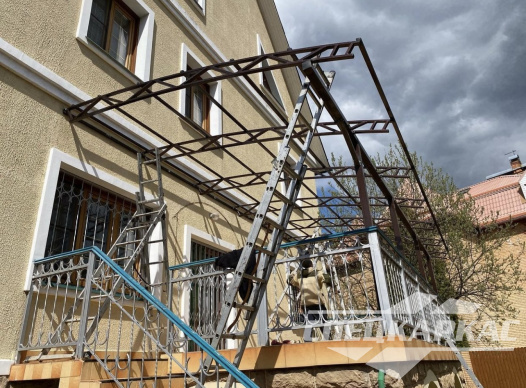 Навес из поликарбоната к дому | Навес над балконом | Навес терасса №14 1206