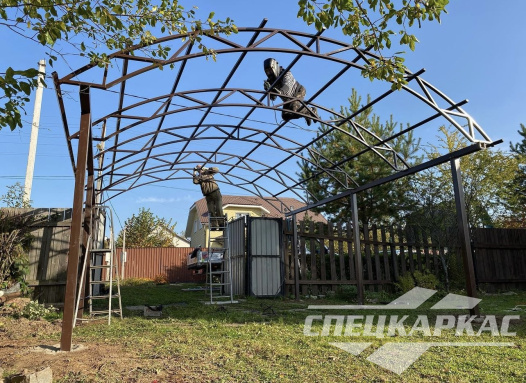 Навес для авто из поликарбоната №84 1898