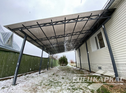 Навес для автомобиля примыкающий к дому №66 1724