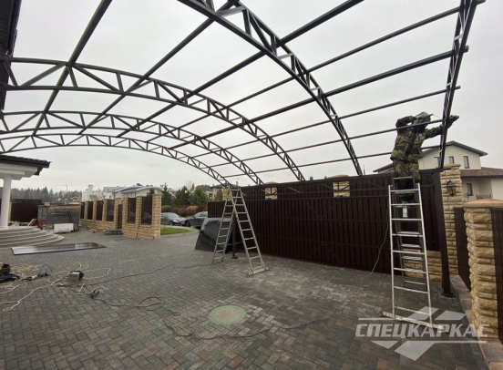 Навес на две машины из поликарбоната усиленный №77 3