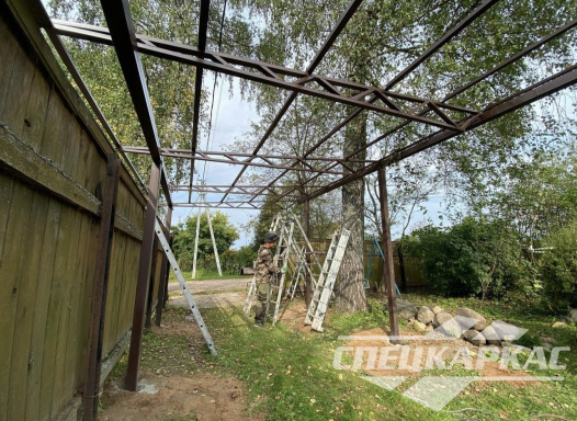 Прямой односкатный навес из поликарбоната для машины №97 2029