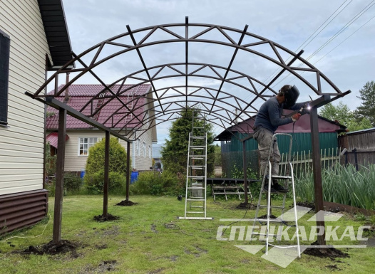 Навес из поликарбоната для машины на дачу №24 1302