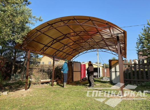 Навес для авто из поликарбоната №84 1900