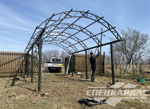 Арочный навес из поликарбоната для машины №38 1443