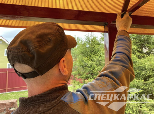 Навес из поликарбоната для парковки двух автомобилей друг за другом №36 1429