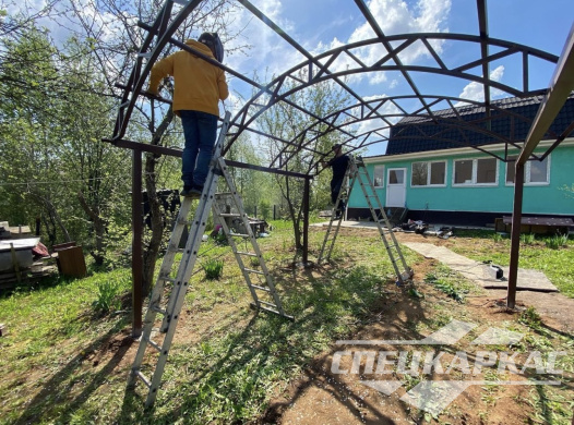 Металлический навес из поликарбоната для зоны отдыха №27 1334