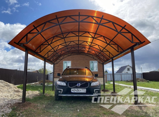 Навес для машины из поликарбоната №34 1407
