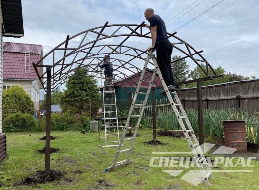 Навес из поликарбоната для машины на дачу №24 1303