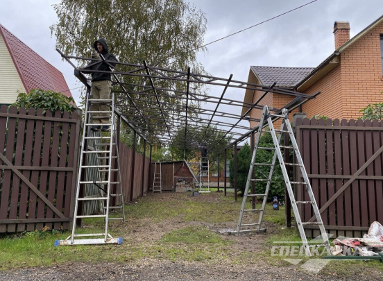 Односкатный навес для автомобилей (скат от соседа) №91 2