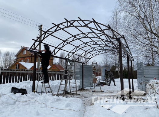 Навес для машины из поликарбоната №48 1536