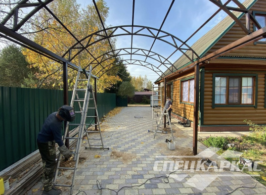 Арочный навес из поликарбоната на две машины №100 2058