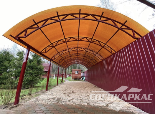 Навес из поликарбоната для парковки двух автомобилей друг за другом №36 1425
