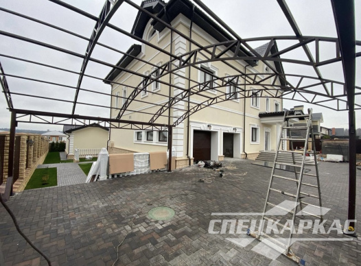 Навес на две машины из поликарбоната усиленный №77 1830