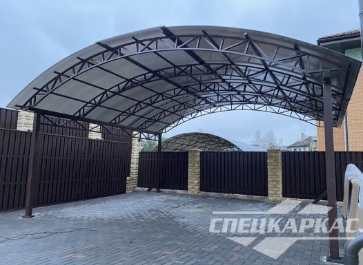 Навес на две машины из поликарбоната усиленный №77 1832