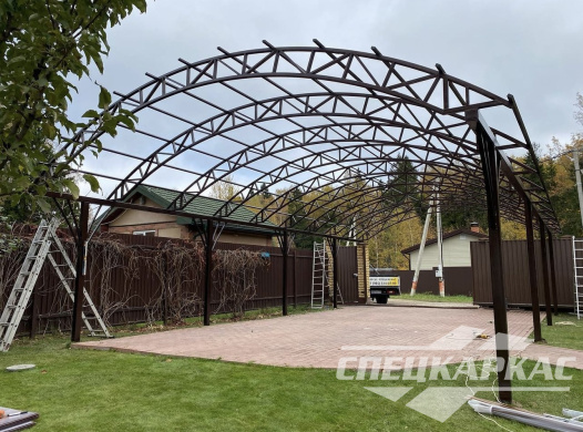 Навес из поликарбоната на 4 автомобиля №52 1577