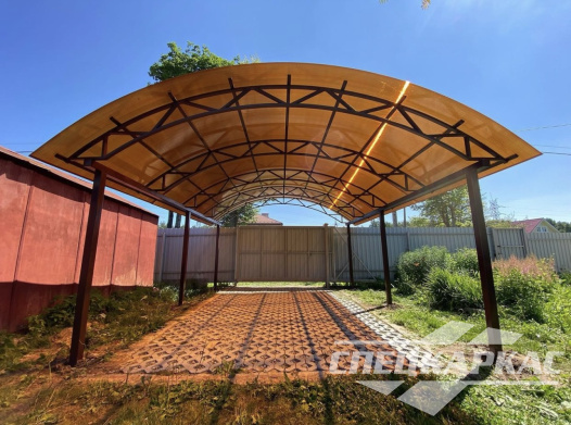 Металлический навес из поликарбоната для машины №16 1221