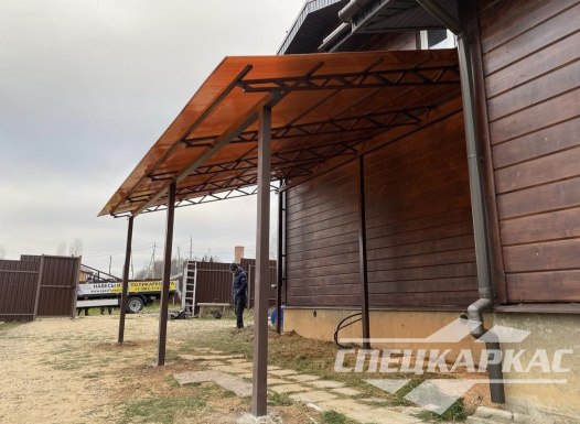 Навес примыкающий к дому для парковки одного автомобиля №69 1754