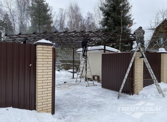 Навес из металлочерепицы на две машины №49 3