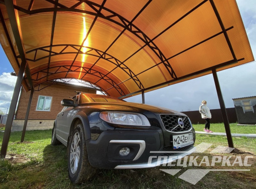 Навес для машины из поликарбоната №34 1409