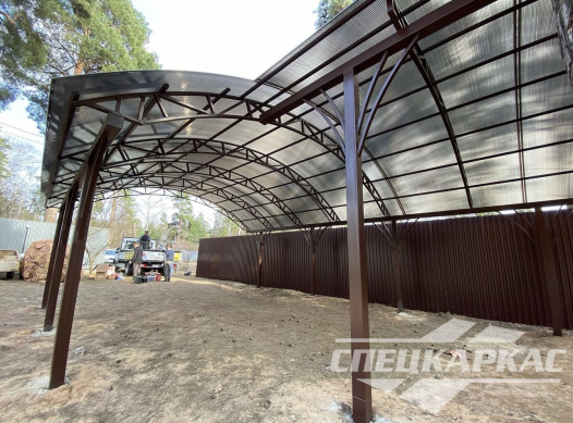 Навес из поликарбоната для автомобилей с измененной геометрией №39 1458