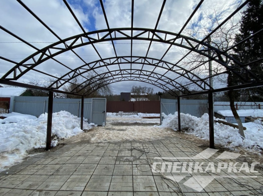 Арочный навес из поликарбоната для парковки двух автомобилей №6 1128