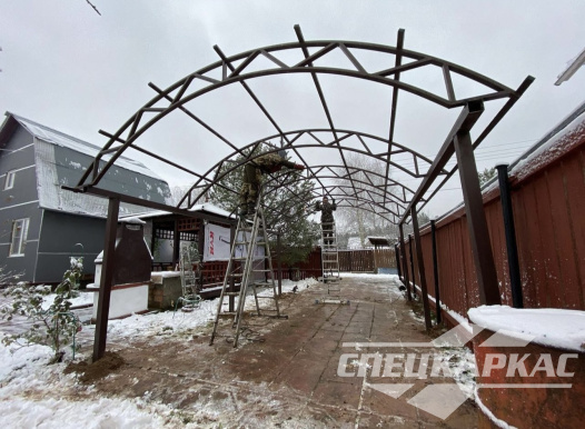 Навес из поликарбоната арочного типа №56 1617