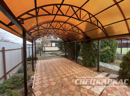 Арочный навес из поликарбоната для парковки двух автомобилей №5 1122