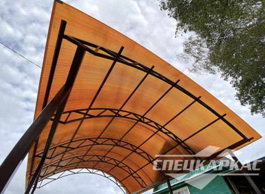 Простой навес для машины из поликарбоната №90 1963