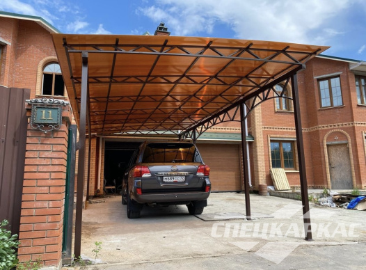 Односкатный навес из поликарбоната для парковки двух автомобилей №23 1300