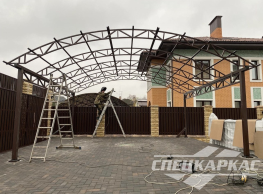 Навес на две машины из поликарбоната усиленный №77 1826