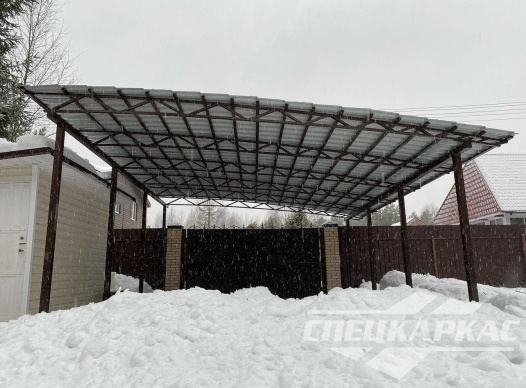 Навес из металлочерепицы на две машины №49 1545