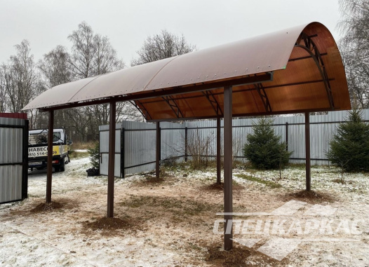 Навес из поликарбоната для парковки машины на даче №67 1734