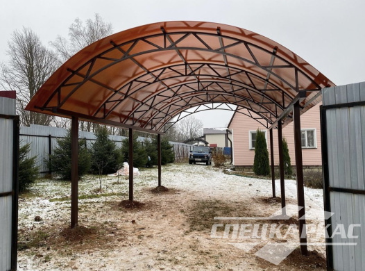 Навес из поликарбоната для парковки машины на даче №67 1730