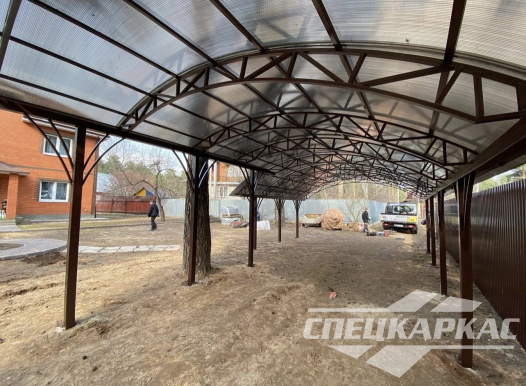 Навес из поликарбоната для автомобилей с измененной геометрией №39 1459