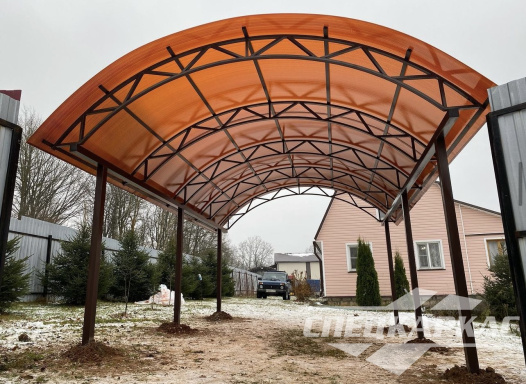 Навес из поликарбоната для парковки машины на даче №67 1725